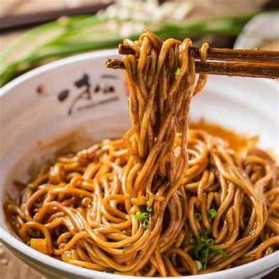   WuhanStyleReganmian! Spicy and Savory Noodles Topped with a Generous Helping of Tangy Pickles